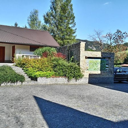 Penzión Manín Povazska Bystrica Exterior foto