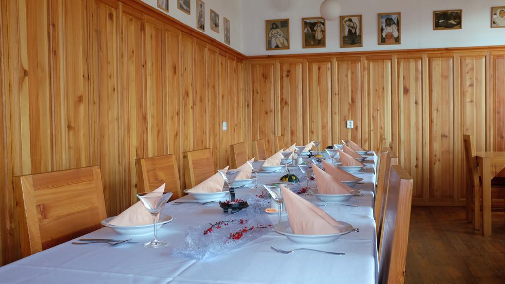 Penzión Manín Povazska Bystrica Exterior foto