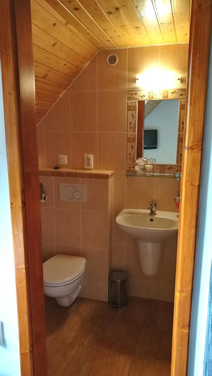 Penzión Manín Povazska Bystrica Exterior foto